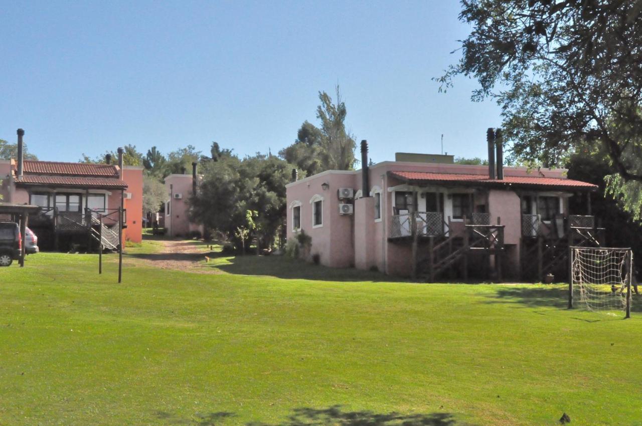 Del Ysyry Lodge Colón